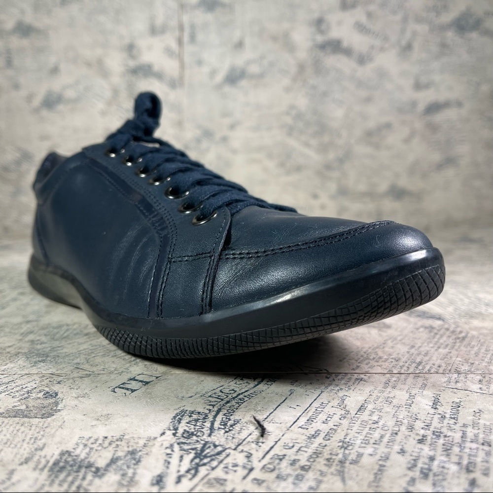PRADA Navy Blue Calfskin Leather Low Top Sneakers Size 8 Made in Italy - Picture 2 of 13